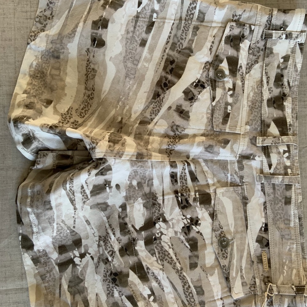 Gianfranco Ferre Cotton Shorts